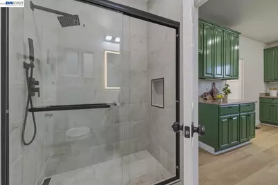 1726 Eagle Ave, Alameda, CA 94501 - Photo 17