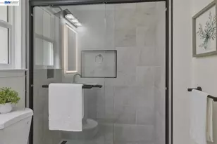 1726 Eagle Ave, Alameda, CA 94501 - Photo 27