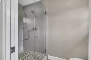 1450 Finley Rd, Pleasanton, CA 94588 - Photo 31