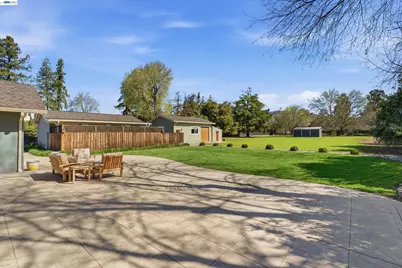 1450 Finley Rd, Pleasanton, CA 94588 - Photo 27