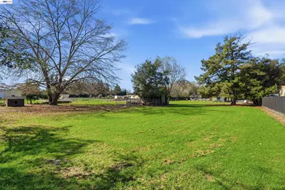 1450 Finley Rd, Pleasanton, CA 94588 - Photo 47
