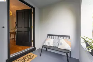 1019 Trestle Glen Rd, Oakland, CA 94610 - Photo 3