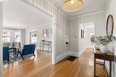 1019 Trestle Glen Rd, Oakland, CA 94610 - Photo 5