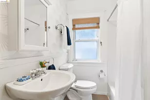 1019 Trestle Glen Rd, Oakland, CA 94610 - Photo 27