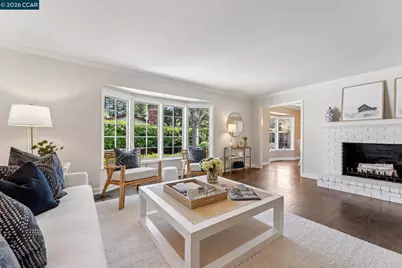 19 Eastwood Dr, Orinda, CA 94563 - Photo 7