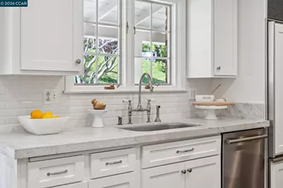 19 Eastwood Dr, Orinda, CA 94563 - Photo 13