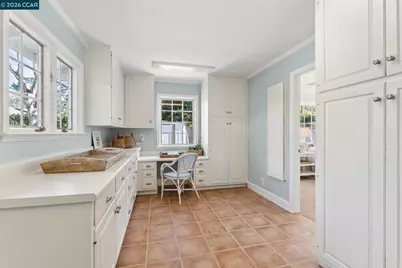 19 Eastwood Dr, Orinda, CA 94563 - Photo 35