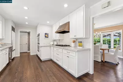 19 Eastwood Dr, Orinda, CA 94563 - Photo 11