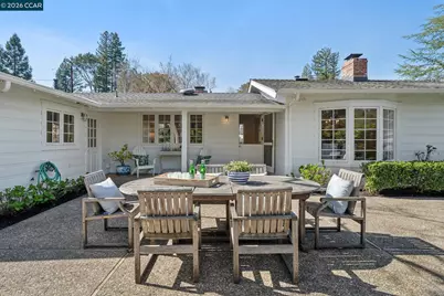 19 Eastwood Dr, Orinda, CA 94563 - Photo 39
