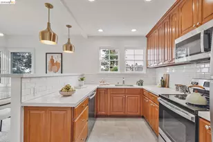 24 Cabrillo Pl, Oakland, CA 94611 - Photo 19