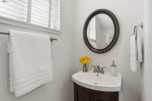 399 Bundy Ave, San Jose, CA 95117 - Photo 17