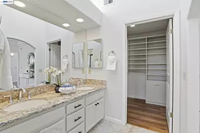 399 Bundy Ave, San Jose, CA 95117 - Photo 23
