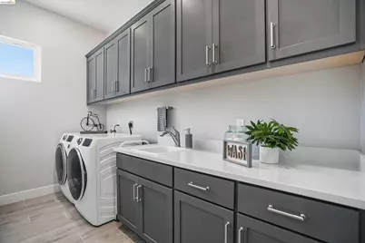 1820 Morello Dr, Brentwood, CA 94513 - Photo 17