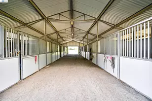 10700 Foothill Rd, Sunol, CA 94586 - Photo 51