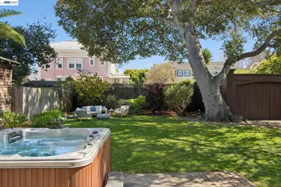 1122 Bay Street, Alameda, CA 94501 - Photo 33