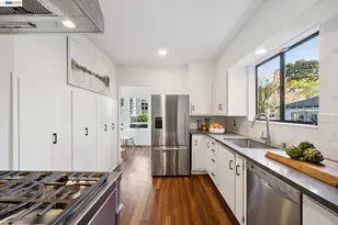 1122 Bay St, Alameda, CA 94501 - Photo 29