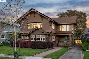 1122 Bay St, Alameda, CA 94501 - Photo 1