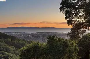 11448 Lochard St, Oakland, CA 94605 - Photo 5