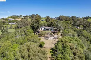 11448 Lochard St, Oakland, CA 94605 - Photo 55