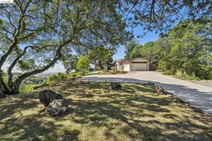 11448 Lochard St, Oakland, CA 94605 - Photo 43