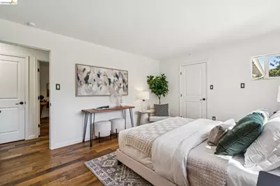 11448 Lochard St, Oakland, CA 94605 - Photo 27