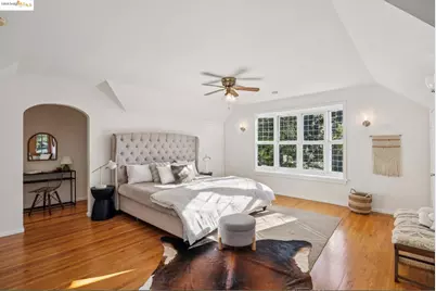 2749 17th St, Oakland, CA 94601 - Photo 19