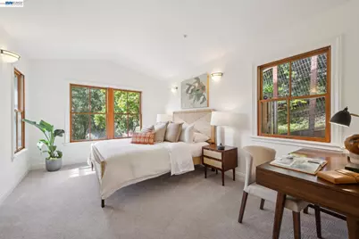 942 Aquarius Way, Oakland, CA 94611 - Photo 45