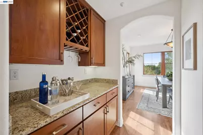 942 Aquarius Way, Oakland, CA 94611 - Photo 13