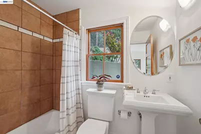 942 Aquarius Way, Oakland, CA 94611 - Photo 47