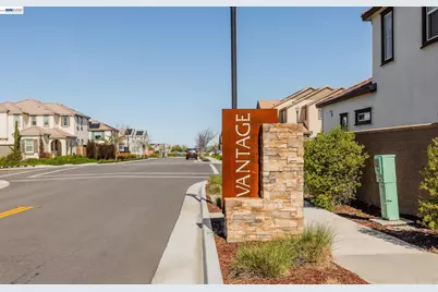 2891 Reyva Dhillon Ln, Tracy, CA 95377 - Photo 35