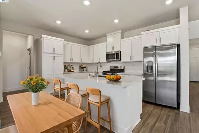 5996 Markham Dr, Tracy, CA 95377 - Photo 3