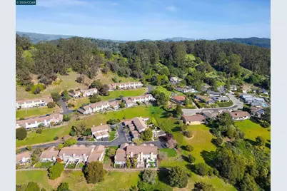 131 Ironwood, Oakland, CA 94605 - Photo 5