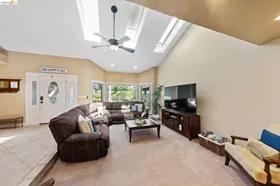 5034 Double Point Way, Discovery Bay, CA 94505 - Photo 9