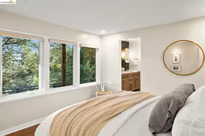 6272 Clive Avenue, Oakland, CA 94611 - Photo 31