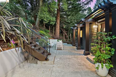 6272 Clive Avenue, Oakland, CA 94611 - Photo 49