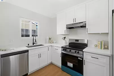 6241 Cotton Ave, Newark, CA 94560 - Photo 17