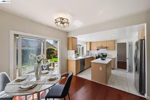 330 Tampa Ct, Foster City, CA 94404 - Photo 17