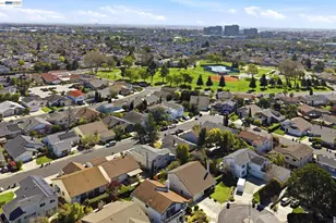 330 Tampa Ct, Foster City, CA 94404 - Photo 41