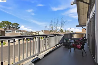 330 Tampa Ct, Foster City, CA 94404 - Photo 33