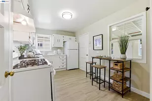 16035 Via Descanso, San Lorenzo, CA 94580 - Photo 11