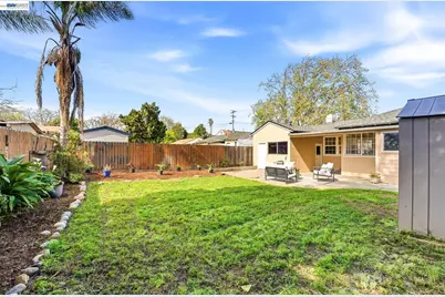 16035 Via Descanso, San Lorenzo, CA 94580 - Photo 27