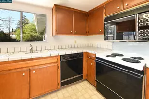 4130 Storey Ln, Concord, CA 94518 - Photo 33