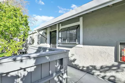 900 Southampton 142, Benicia, CA 94510 - Photo 3