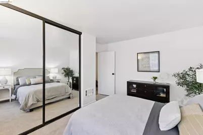 5 Embarcadero #129, Oakland, CA 94607 - Photo 17