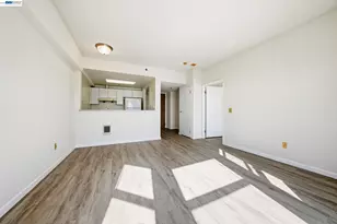 989 Webster St, Oakland, CA 94601 - Photo 13