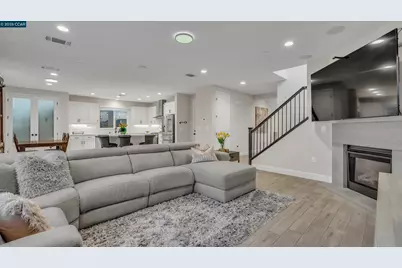 3025 Aragon Dr, Pittsburg, CA 94565 - Photo 11