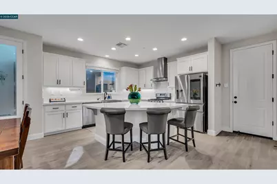 3025 Aragon Dr, Pittsburg, CA 94565 - Photo 13