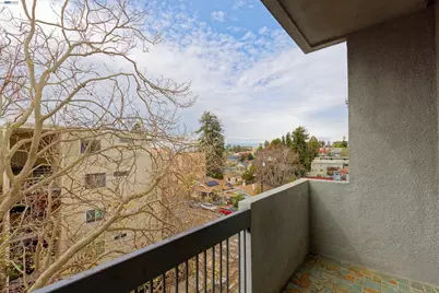 150 Pearl St #304, Oakland, CA 94611 - Photo 21