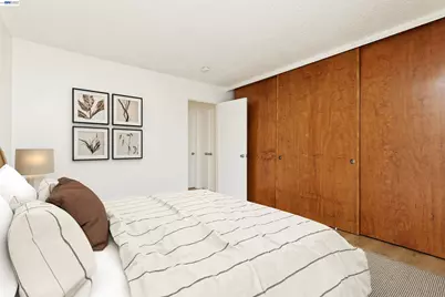 150 Pearl St #304, Oakland, CA 94611 - Photo 17