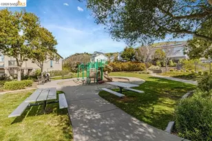 104 Seacliff Ct, Richmond, CA 94801 - Photo 39